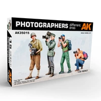 AK Interactive - Scale Models  - Photographers (Different Eras) 1/35.